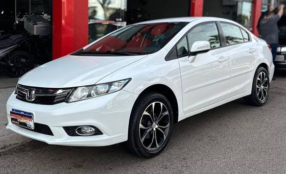 HONDA CIVIC 2.0 LXR 16V FLEX 4P AUTOMÁTICO HONDA CIVIC 2.0 LXR 16V FLEX 4P AUTOMÁTICO